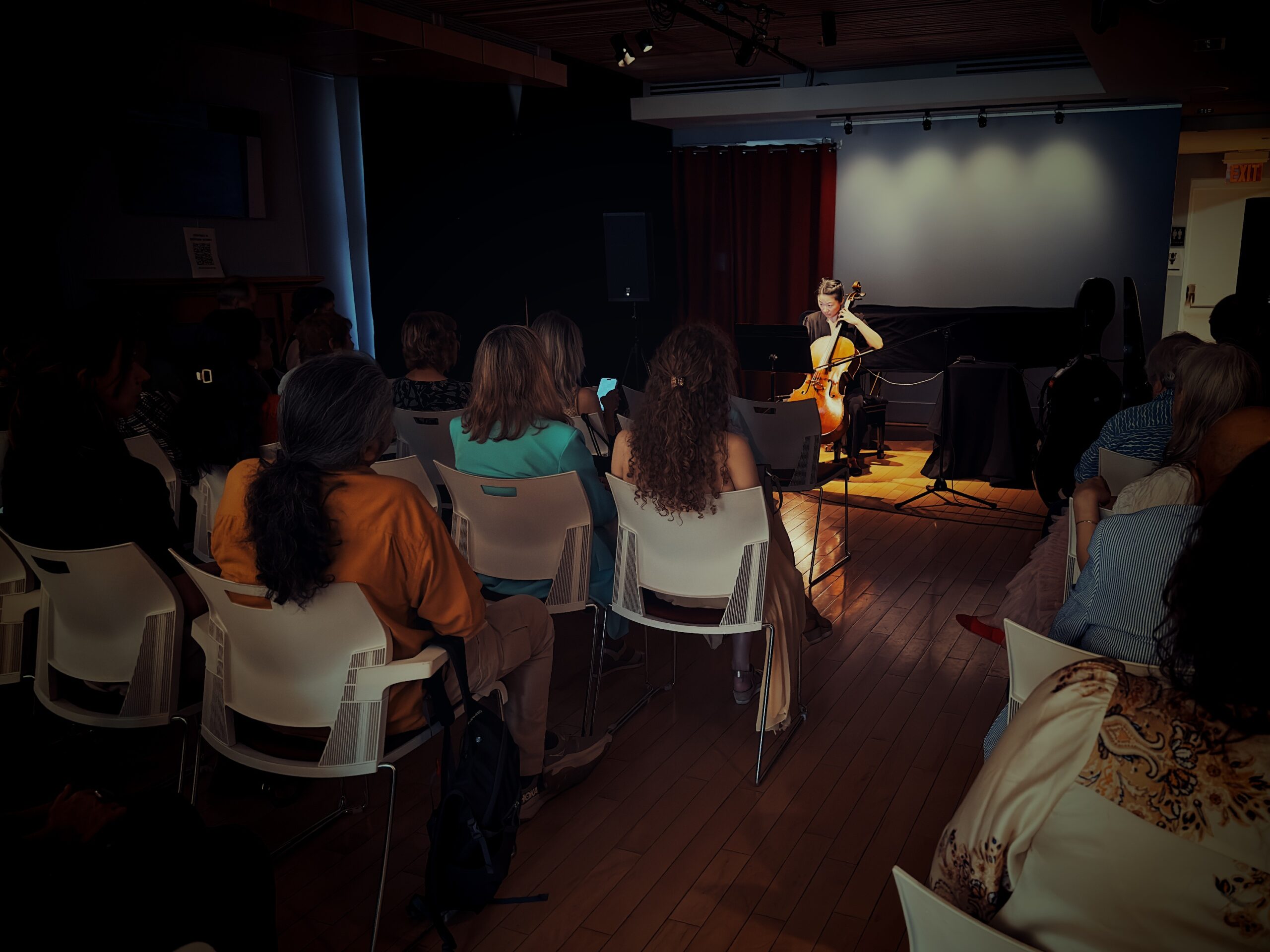 Confined in Everyday Scenes warm-up concert at the Canadian Music Centre - Joann Whang (cello)